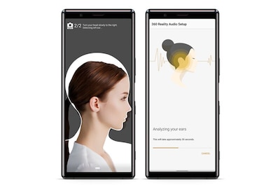 Two smartphone screens showing how the app captures ear shape